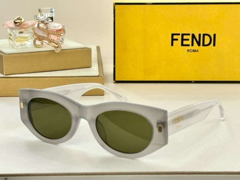 Picture of Fendi Sunglasses _SKUfw56599609fw